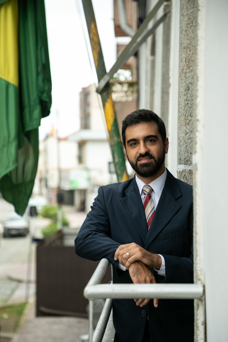 fotografia-publicitaria-foto-biografia-fotografia-de-empresas-mkt-digital-marketing-pessoal-perfil-profissional-retratos-retrato-figura-publica-camara-municipal-de-barbacena-vereador-zezinho-bonifacio-fotografa-publicitaria-isabela-lobato