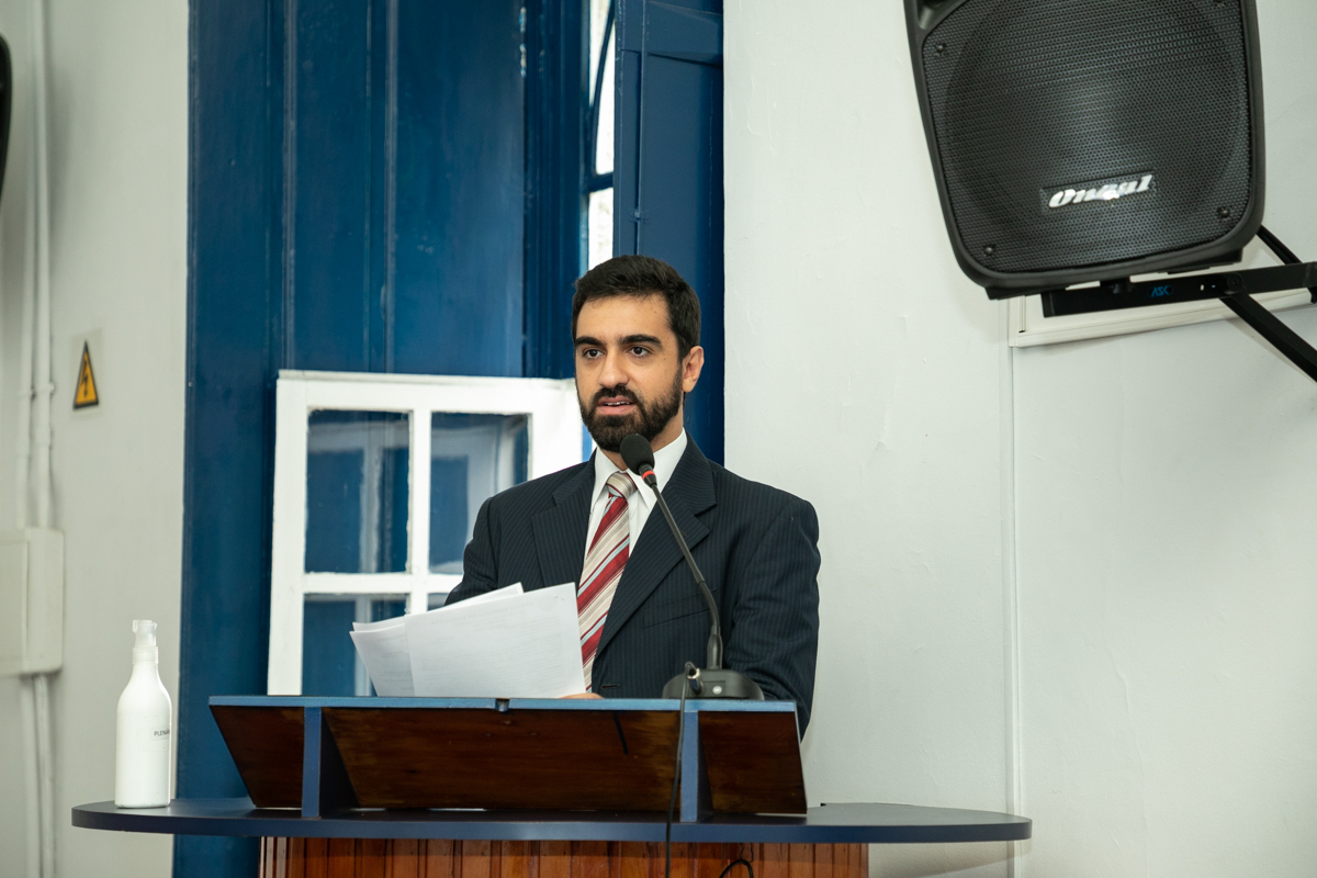 fotografia-publicitaria-foto-biografia-fotografia-de-empresas-mkt-digital-marketing-pessoal-perfil-profissional-retratos-retrato-figura-publica-camara-municipal-de-barbacena-vereador-zezinho-bonifacio-fotografa-publicitaria-isabela-lobato