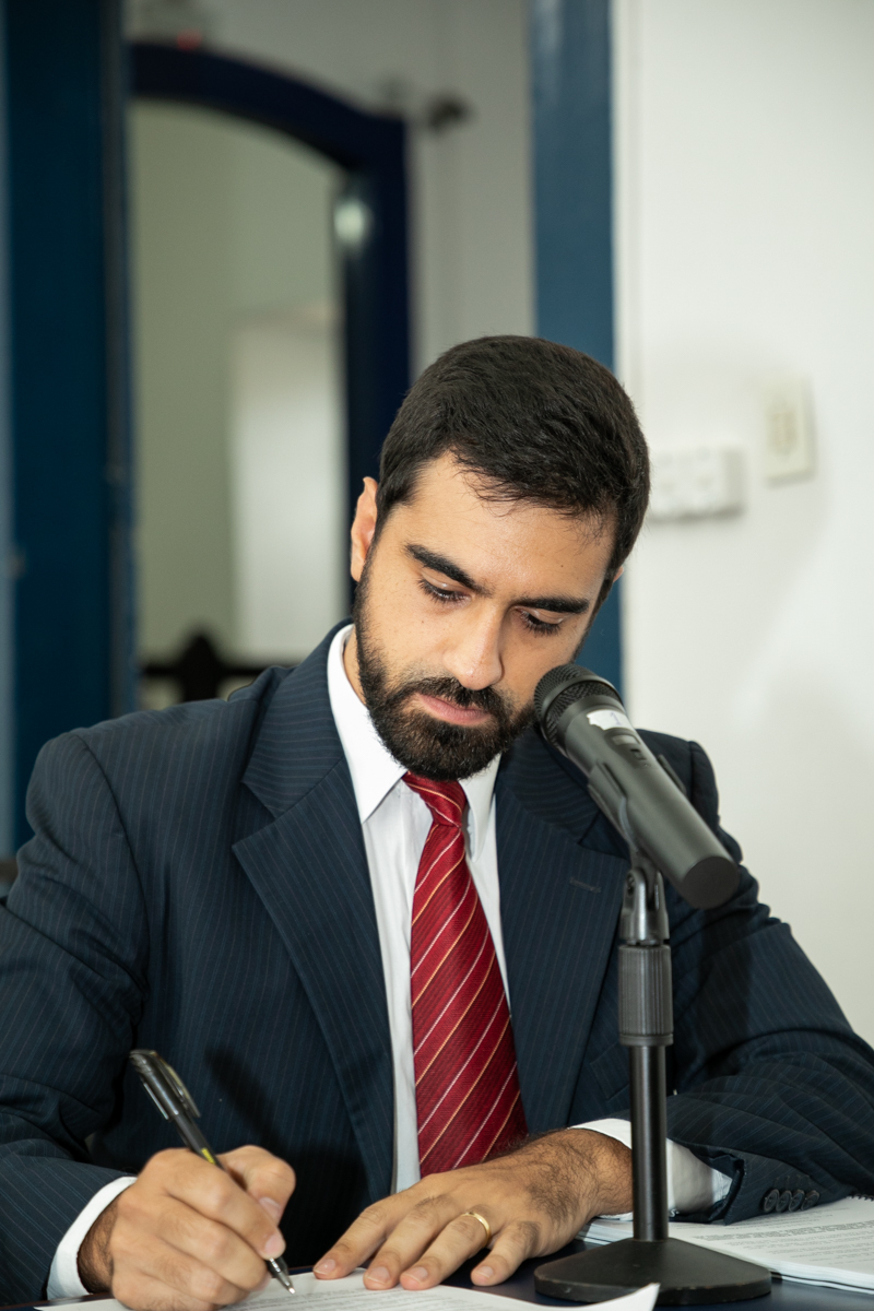 fotografia-publicitaria-foto-biografia-fotografia-de-empresas-mkt-digital-marketing-pessoal-perfil-profissional-retratos-retrato-figura-publica-camara-municipal-de-barbacena-vereador-zezinho-bonifacio-fotografa-publicitaria-isabela-lobato