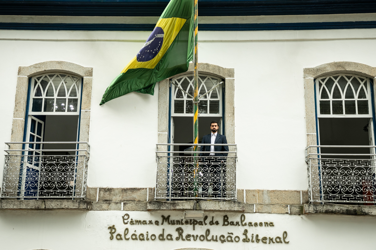 fotografia-publicitaria-foto-biografia-fotografia-de-empresas-mkt-digital-marketing-pessoal-perfil-profissional-retratos-retrato-figura-publica-camara-municipal-de-barbacena-vereador-zezinho-bonifacio-fotografa-publicitaria-isabela-lobato