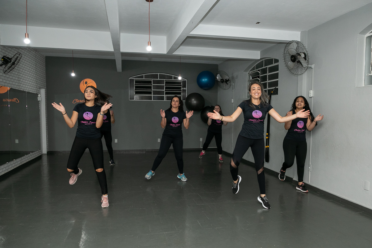 studio-de-pilates-em-barbacena-pilates-gestante-treino-funcional-fotografia-de-pilates-gestante-circuito-aula-de-zumba-clarissa-santos-studio-pilates-fotografia-publicitaria-fotografia-de-profissional-de-pilates-estudio-de-pilates-fotografa-isabela-lobato