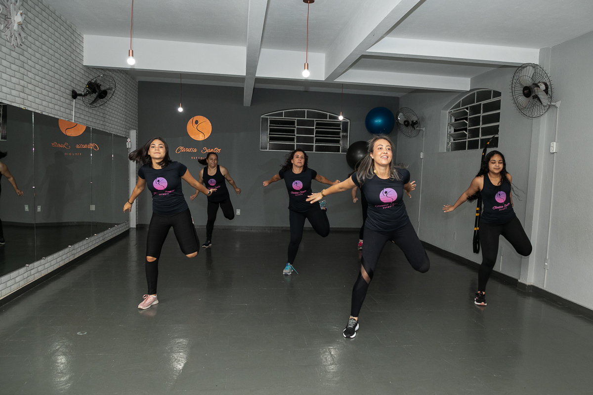 studio-de-pilates-em-barbacena-pilates-gestante-treino-funcional-fotografia-de-pilates-gestante-circuito-aula-de-zumba-clarissa-santos-studio-pilates-fotografia-publicitaria-fotografia-de-profissional-de-pilates-estudio-de-pilates-fotografa-isabela-lobato
