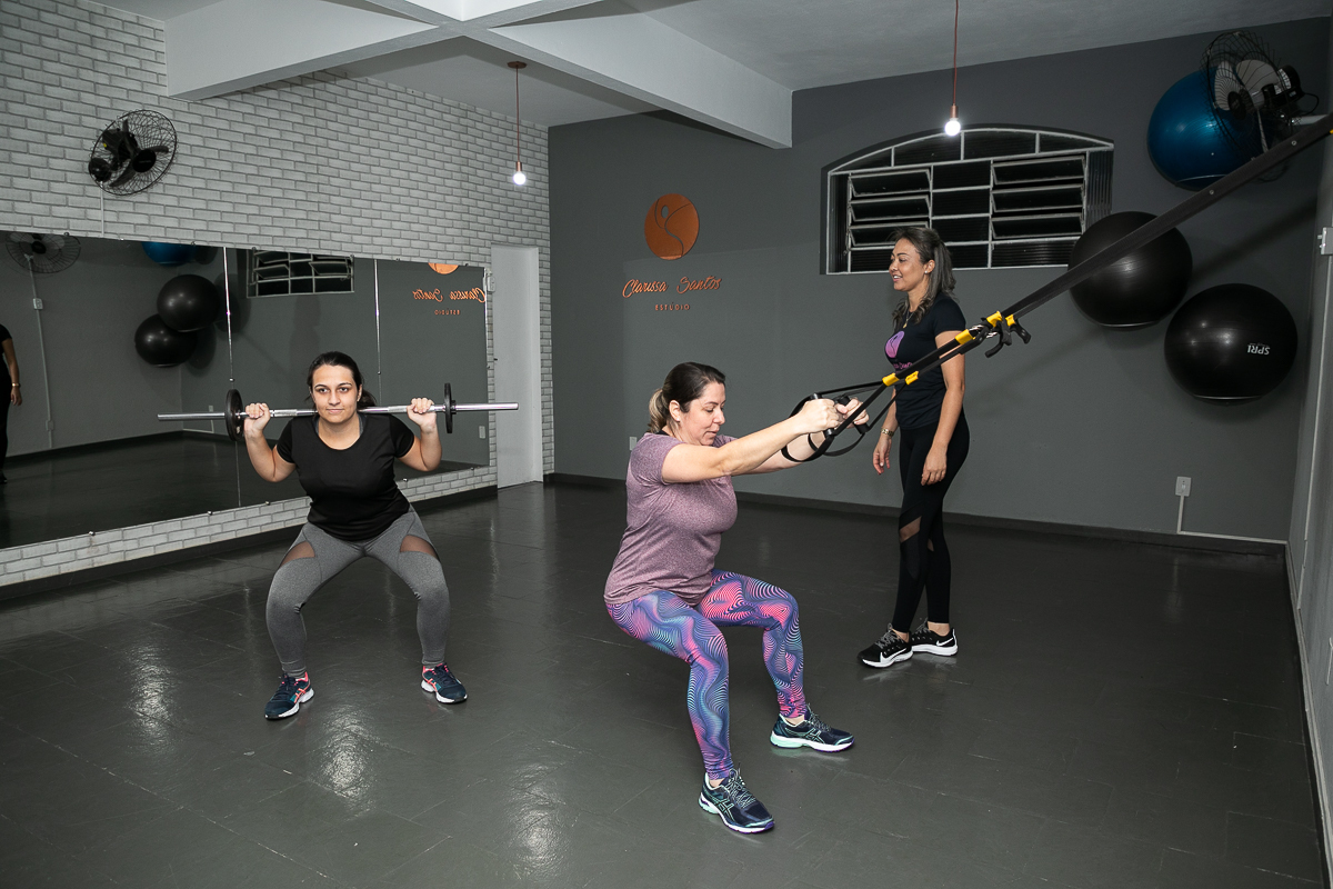 studio-de-pilates-em-barbacena-pilates-gestante-treino-funcional-fotografia-de-pilates-gestante-circuito-aula-de-zumba-clarissa-santos-studio-pilates-fotografia-publicitaria-fotografia-de-profissional-de-pilates-estudio-de-pilates-fotografa-isabela-lobato