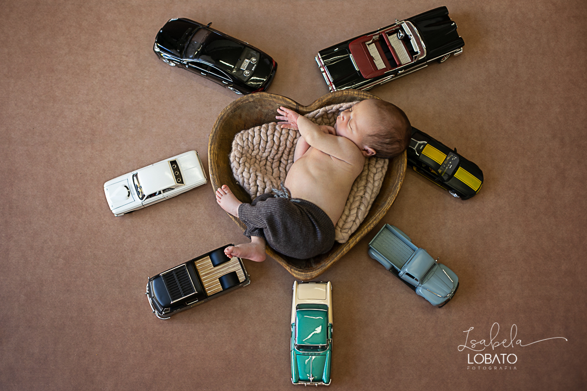 ensaio-newborn-fotografia-de-bebe-recem-nascido-book-de-recem-nascido-fotografa-de-recem-nascido-em-barbacena-alto-rio-doce-capela-nova-cipotanea-senhora-dos-remeidios-carndai-melhor-fototgrafa-de-barbacena-e-regiao-isabela-lobato-estudio-fotografico-bebe