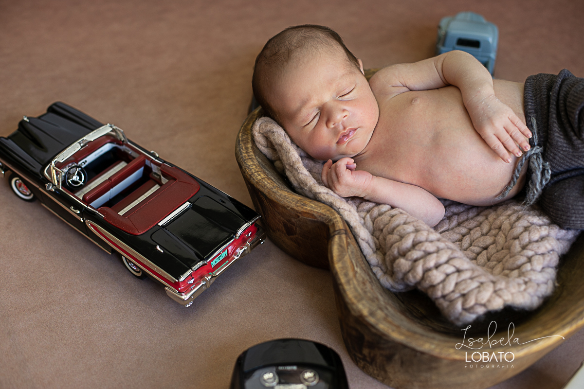 ensaio-newborn-fotografia-de-bebe-recem-nascido-book-de-recem-nascido-fotografa-de-recem-nascido-em-barbacena-alto-rio-doce-capela-nova-cipotanea-senhora-dos-remeidios-carndai-melhor-fototgrafa-de-barbacena-e-regiao-isabela-lobato-estudio-fotografico-bebe