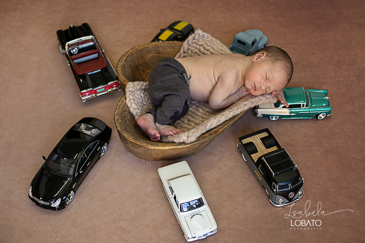 ensaio-newborn-fotografia-de-bebe-recem-nascido-book-de-recem-nascido-fotografa-de-recem-nascido-em-barbacena-alto-rio-doce-capela-nova-cipotanea-senhora-dos-remeidios-carndai-melhor-fototgrafa-de-barbacena-e-regiao-isabela-lobato-estudio-fotografico-bebe