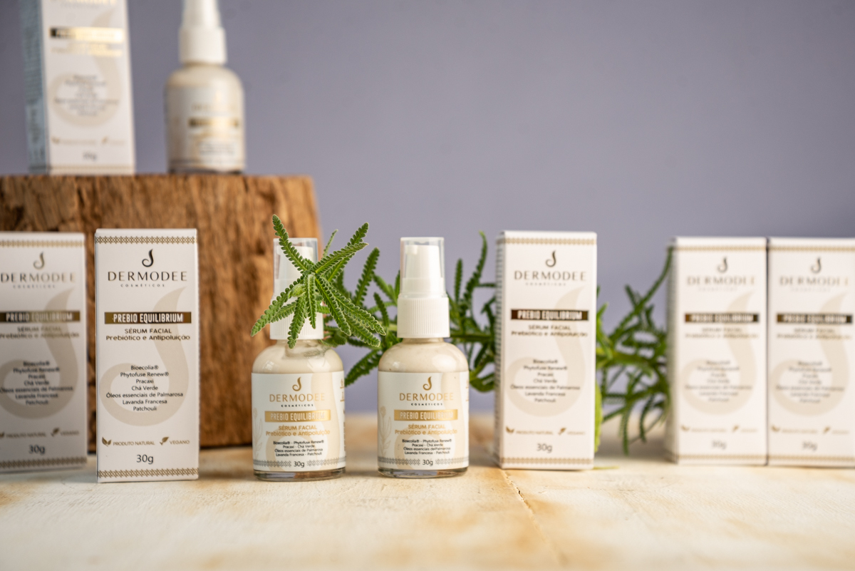 fotografia-still-fotografia-de-produtos-foto-cosmeticos-fotografa-de-produtos-em-barbacena-minas-gerais-fotografa-still-produtos-de-beleza-cosmeticos-dermodee-luciary-farmaceutica-produto-manipulado-marketing-de-produtos-mkt-fotografia-de-produtos-bq