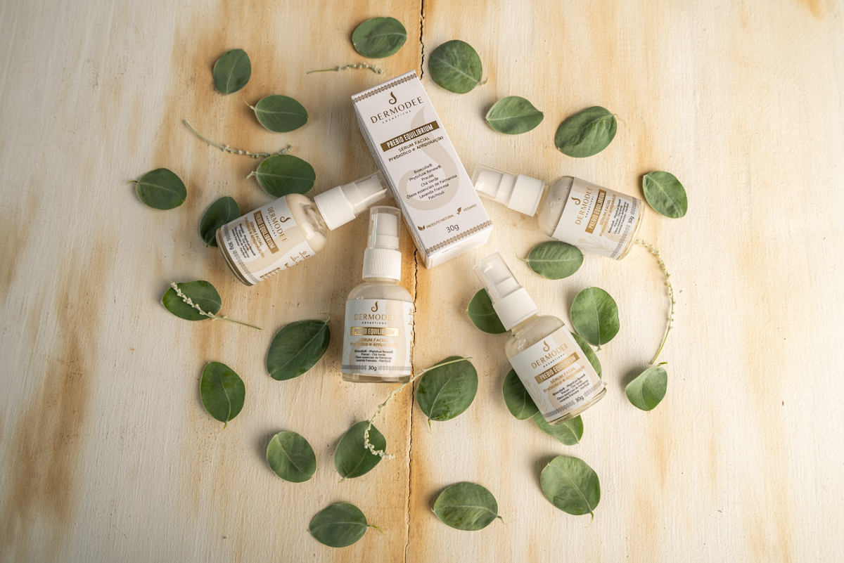 fotografia-still-fotografia-de-produtos-foto-cosmeticos-fotografa-de-produtos-em-barbacena-minas-gerais-fotografa-still-produtos-de-beleza-cosmeticos-dermodee-luciary-farmaceutica-produto-manipulado-marketing-de-produtos-mkt-fotografia-de-produtos-bq