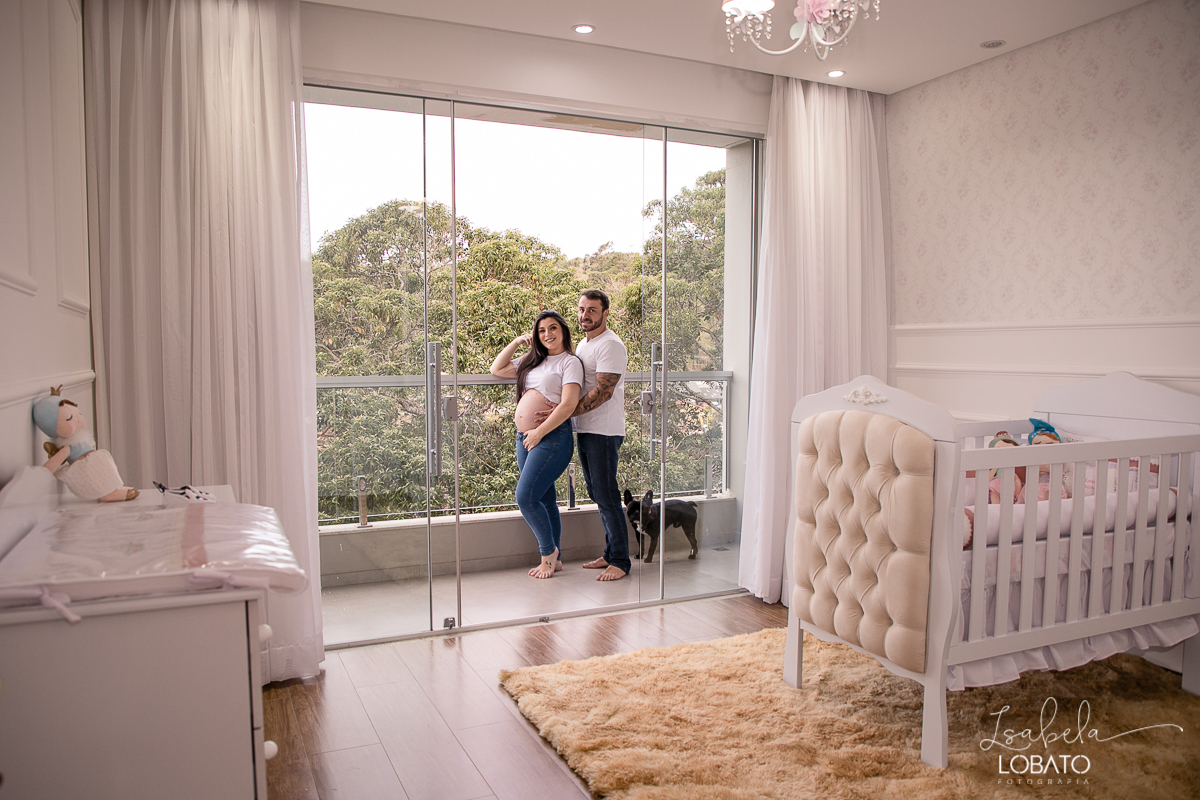 ensaio-gestante-pregnant-photography-pregnant-pregnantlifestyle-gestante-luznatural-mundorosa-lifestyle-irmao-pet-budogfrances-canon-5d-markiv-isabela-lobato-fotografia-melhor-fotografa-de-gestante-de-barbacena-roupa-de-gestante-estudio-de-fotografia-bq