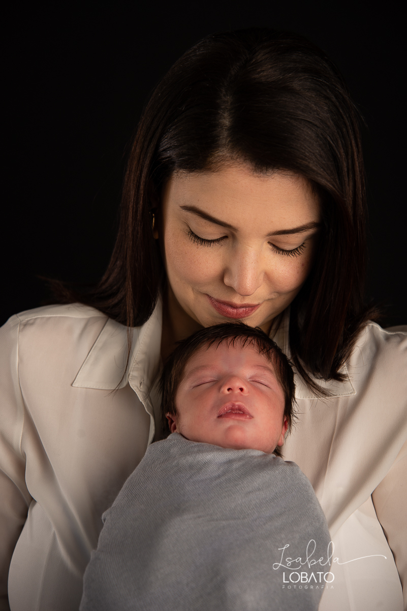 ensaio-fotografico-de-recem-nascido-fotografia-de-bebes-ensaio-newborn-bebe-recem-nascido-fotos-fotografa-de-bebes-em-barbacena-props-roupa-newborn-melhor-fotografa-de-barbacena-estudio-fotografico-infantil-isabela-lobato-fotografia-barbacena-minas-mg