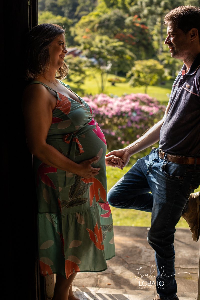ensaio-gestante-pregnant-photography-pregnant-pregnantlifestyle-gestante-luznatural-mundorosa-lifestyle-irmao-pet-budogfrances-canon-5d-markiv-isabela-lobato-fotografia-melhor-fotografa-de-gestante-de-barbacena-roupa-de-gestante-estudio-de-fotografia-bq