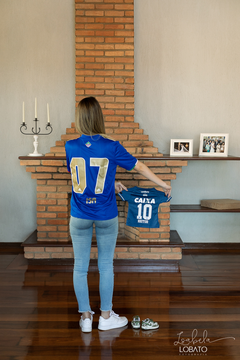 ensaio-gestante-lifestyle-pregnancy-pregnant-pregnancy-photography-imagem-nossa-senhora-gravida-roupa-de-gestante-para-ensaio-fotografico-mundo-azul-fotografa-especializada-em-gestantes-barbacena-carandai-senhora-dos-remedios-alto-rio-doce-isabela-lobato