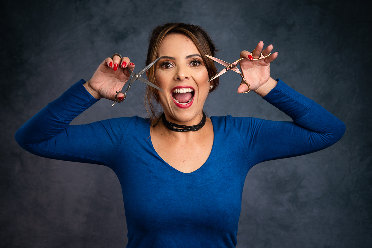 fotografia-publicitaria-marketing-pessoal-marketing-empresarial-salao-de-beleza-studio-adenisa-alves-hair-corte-de-cabelo-chapinha-secador-de-cabelo-beleza-feminina-profissional-de-beleza-escova-de-cabelo-fotografa-em-barbacena-isabela-lobato-fotografia