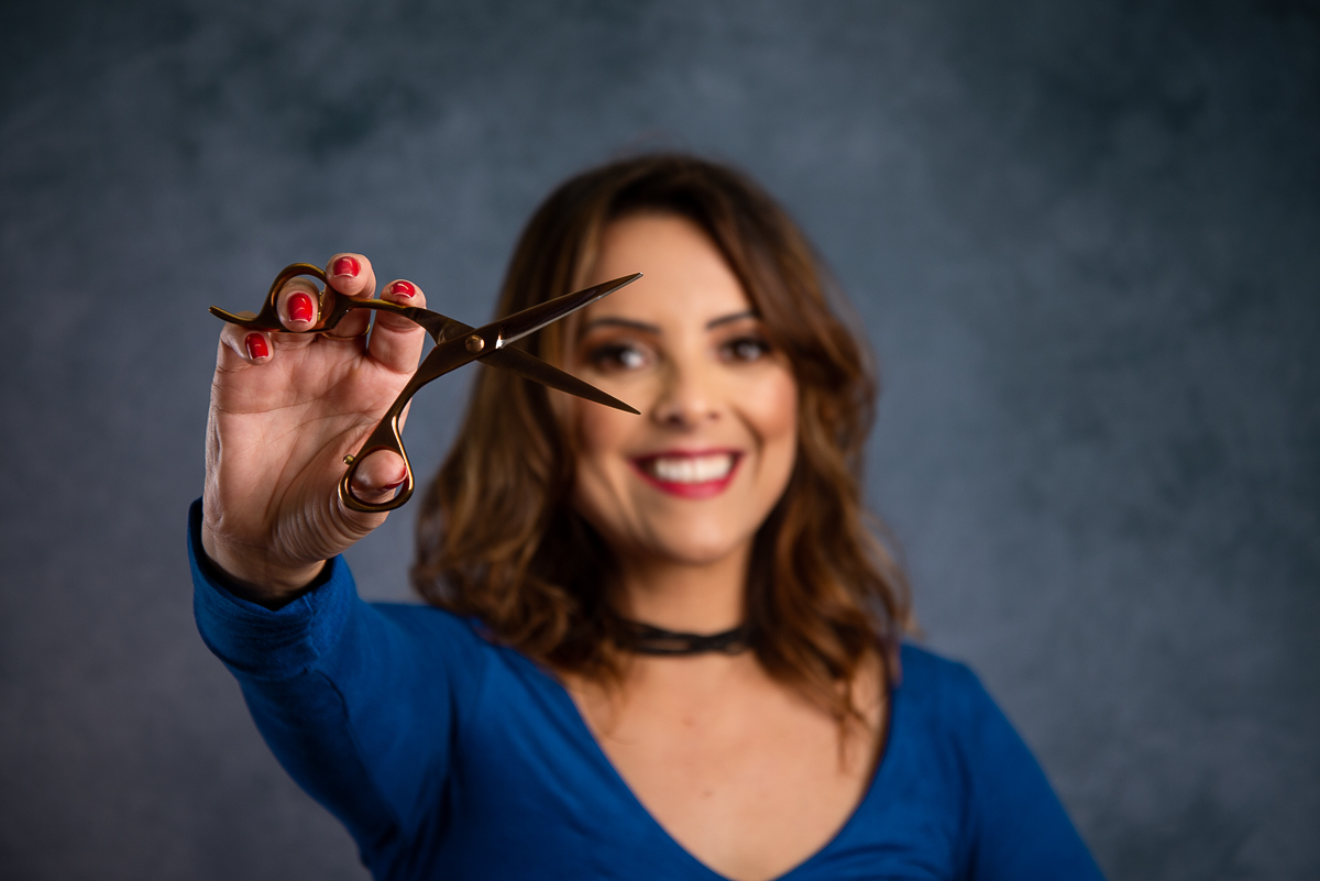 fotografia-publicitaria-marketing-pessoal-marketing-empresarial-salao-de-beleza-studio-adenisa-alves-hair-corte-de-cabelo-chapinha-secador-de-cabelo-beleza-feminina-profissional-de-beleza-escova-de-cabelo-fotografa-em-barbacena-isabela-lobato-fotografia