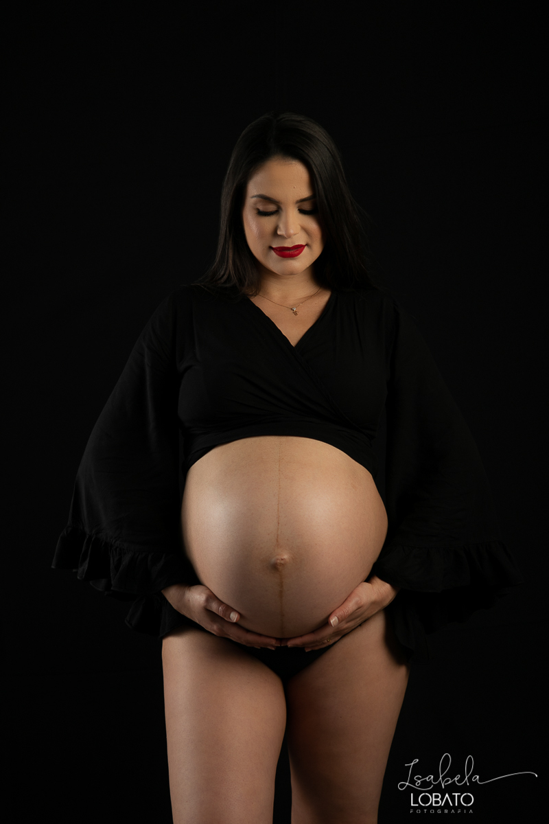 ensaio-gestante-pregnancy-pregnant-pregnancy-photography-gravida-roupa-de-gestante-para-ensaio-fotografico-mundo-azul-fotografa-especializada-em-gestantes-barbacena-carandai-senhora-dos-remedios-alto-rio-doce-isabela-lobato-luz-de-estudio-flash-bq