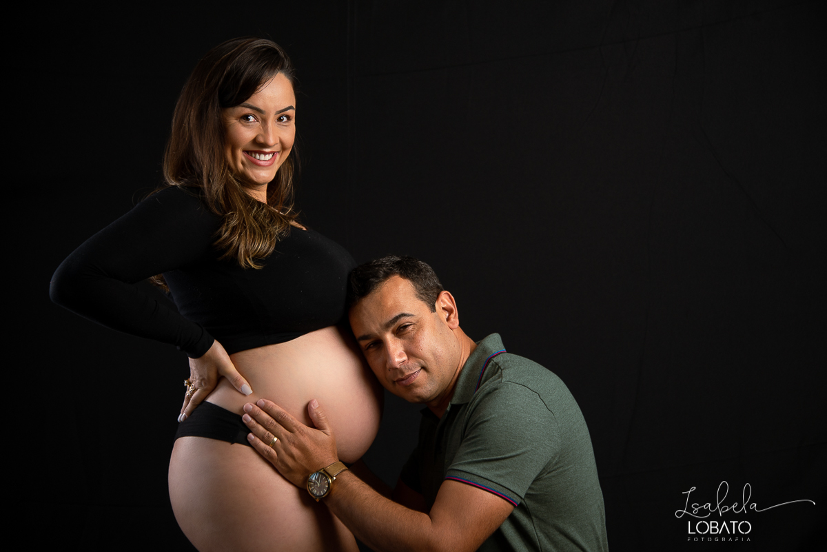 ensaio-gestante-pregnancy-pregnant-pregnancy-photography-gravida-roupa-de-gestante-para-ensaio-fotografico-mundo-azul-fotografa-especializada-em-gestantes-barbacena-carandai-senhora-dos-remedios-alto-rio-doce-isabela-lobato-luz-de-estudio-flash-bq