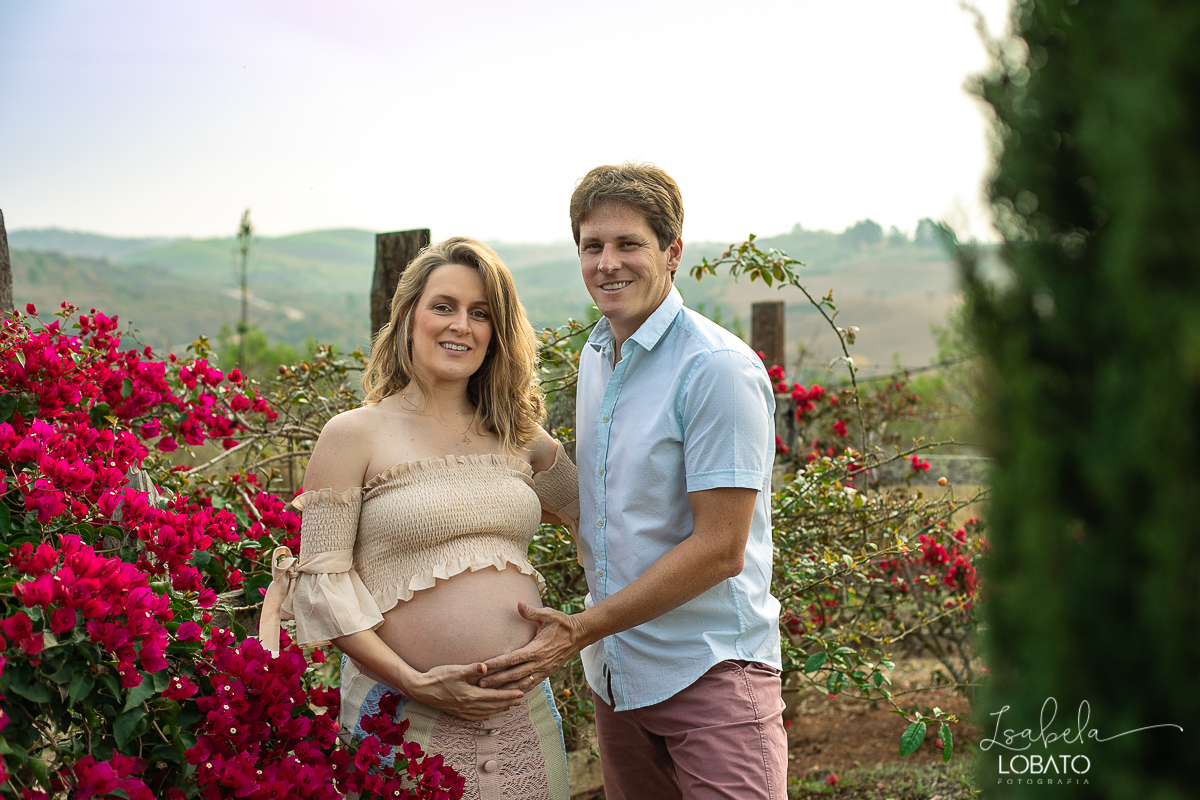 pregnantlifestyle-gestante-luznatural-mundorosa-canon-5d-markiv-isabela-lobato-fotografia-melhor-fotografa-de-gestante-de-barbacena-roupa-de-gestante-estudio-de-fotografia-alto-rio-doce-carandai-saojoao
