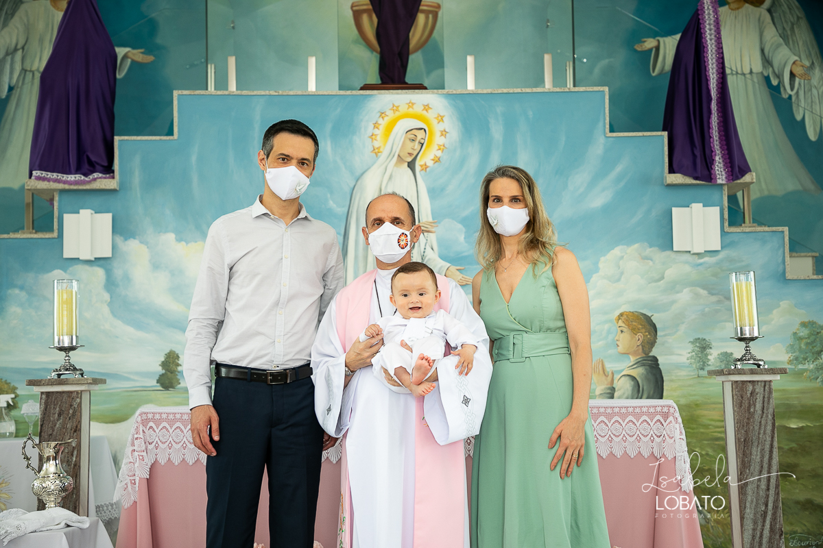 batizado-em-barbacena-mg-sacramento-do-batismo-fotografia-de-batizado-em-barbacena-mg-fotografa-especializada-em-criancas-barbacena-cipotanea-carandai-alto-rio-doce-antonio-carlos-mg-prados-igreja-do-galego-correia-de-almeida-isabela-lobato-fotografia