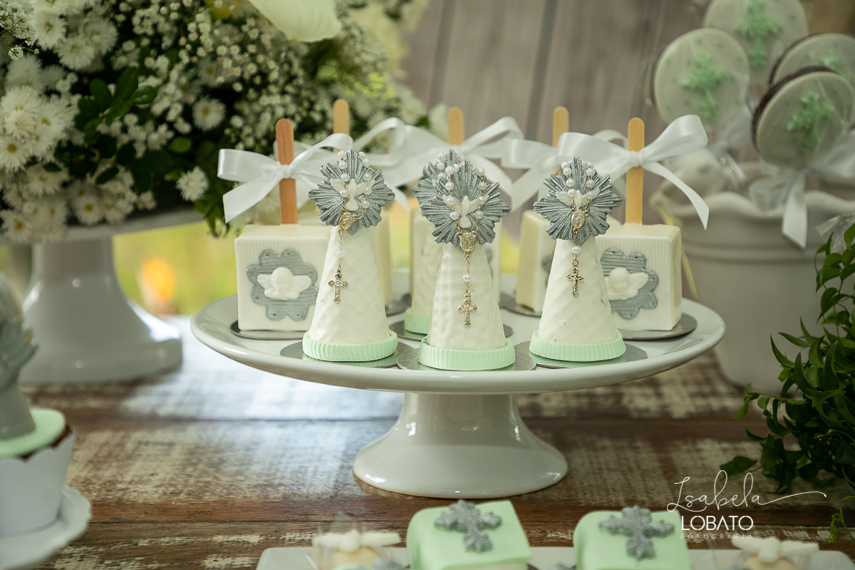 batizado-em-barbacena-mg-sacramento-do-batismo-fotografia-de-batizado-em-barbacena-mg-fotografa-especializada-em-criancas-barbacena-cipotanea-carandai-alto-rio-doce-antonio-carlos-mg-prados-igreja-do-galego-correia-de-almeida-isabela-lobato-fotografia