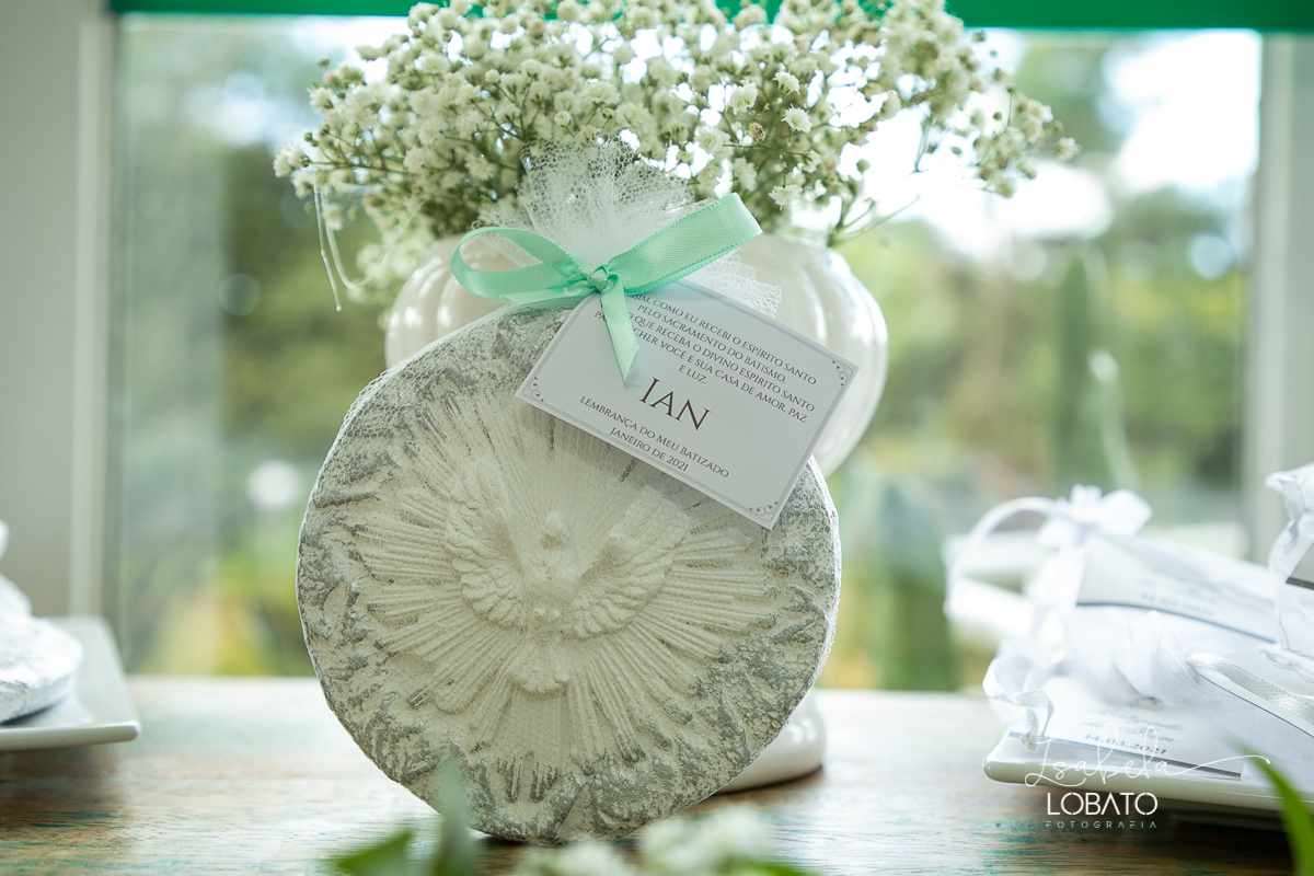 batizado-em-barbacena-mg-sacramento-do-batismo-fotografia-de-batizado-em-barbacena-mg-fotografa-especializada-em-criancas-barbacena-cipotanea-carandai-alto-rio-doce-antonio-carlos-mg-prados-igreja-do-galego-correia-de-almeida-isabela-lobato-fotografia