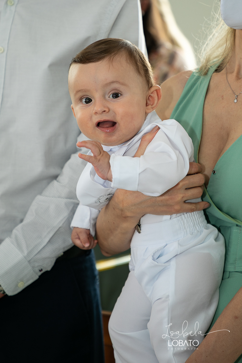 batizado-em-barbacena-mg-sacramento-do-batismo-fotografia-de-batizado-em-barbacena-mg-fotografa-especializada-em-criancas-barbacena-cipotanea-carandai-alto-rio-doce-antonio-carlos-mg-prados-igreja-do-galego-correia-de-almeida-isabela-lobato-fotografia