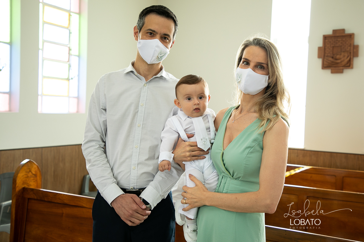 batizado-em-barbacena-mg-sacramento-do-batismo-fotografia-de-batizado-em-barbacena-mg-fotografa-especializada-em-criancas-barbacena-cipotanea-carandai-alto-rio-doce-antonio-carlos-mg-prados-igreja-do-galego-correia-de-almeida-isabela-lobato-fotografia