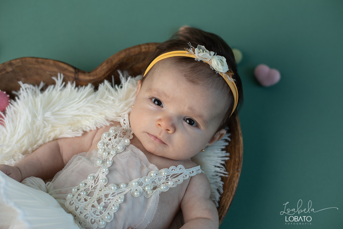 ensaio-a-hora-do-banho-splashy-baby-bebe-na-banheira-banho-de-bebe-fotografa-infantil-book-de-bebe-fases-do-bebe-acompanhamento-fotografico-infantil-fotografa-em-barbacena-antonio-carlos-cipotanea-dores-de-campos-barroso-carandai-estudio-fotografico-em-bq