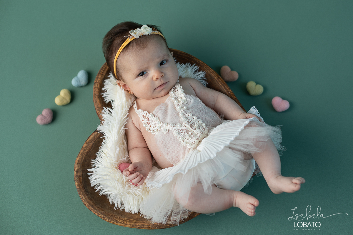 ensaio-a-hora-do-banho-splashy-baby-bebe-na-banheira-banho-de-bebe-fotografa-infantil-book-de-bebe-fases-do-bebe-acompanhamento-fotografico-infantil-fotografa-em-barbacena-antonio-carlos-cipotanea-dores-de-campos-barroso-carandai-estudio-fotografico-em-bq
