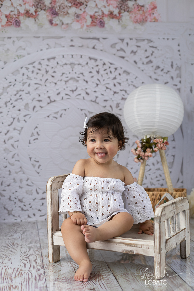 splash-baby-ensaio-fotografico-da-hora-do-banho-ensaio-de-1-ano-fotografa-de-criancas-em-barbacena-isabela-lobato-estudio-fotografico-carandai-alto-rio-doce-cipotanea-senhora-dos-remedios-ibertioga-ressaquinha-acompanhamento-fotografico-infantil-barbacena