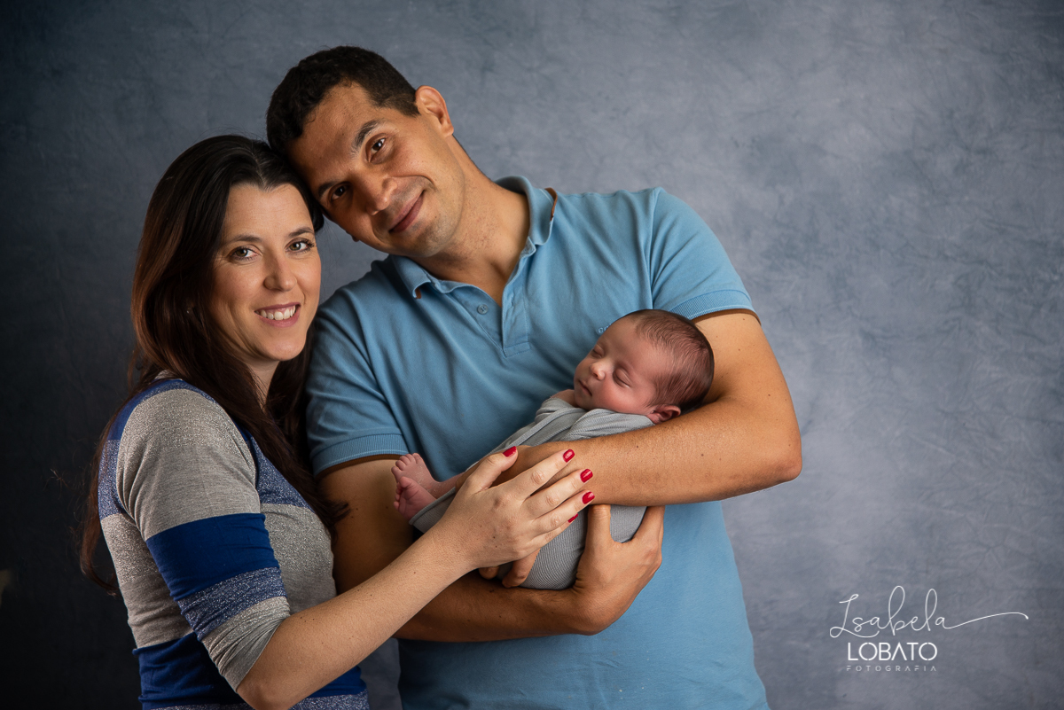 ensaio-fotografico-de-recem-nascido-fotografia-de-bebes-ensaio-newborn-bebe-recem-nascido-fotos-fotografa-de-bebes-em-barbacena-props-roupa-newborn-melhor-fotografa-de-barbacena-estudio-fotografico-infantil-isabela-lobato-fotografia-barbacena-minas-mg