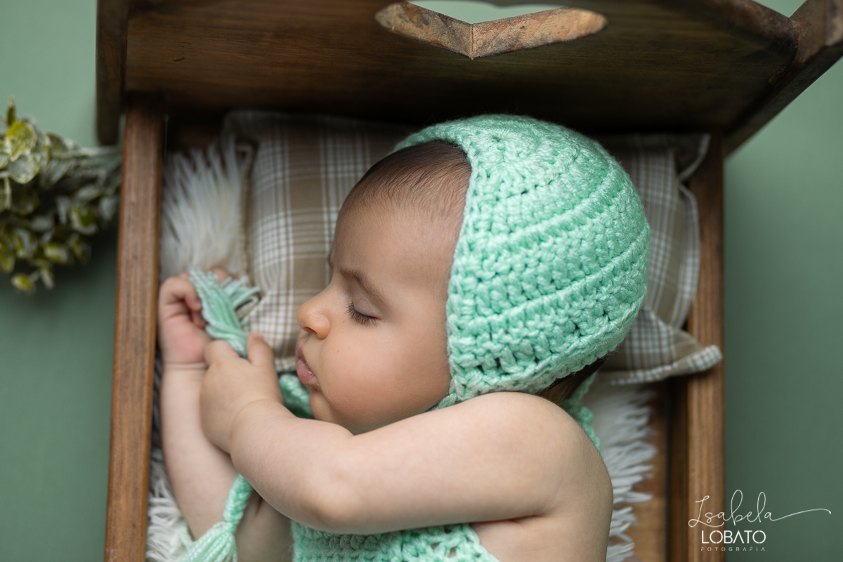 fases-do-bebe-bebe-de-3-meses-acompanhamento-fotografico-mensal-acompanhamento-fotografico-trimestral-acompanhamento-fotografico-criativo-prosdoben-lefotick-fotografa-infantil-em-barbacena-estudio-de-fotos-isabela-lobato-newborn