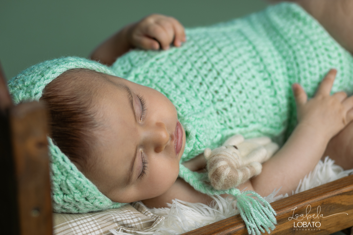 fases-do-bebe-bebe-de-3-meses-acompanhamento-fotografico-mensal-acompanhamento-fotografico-trimestral-acompanhamento-fotografico-criativo-prosdoben-lefotick-fotografa-infantil-em-barbacena-estudio-de-fotos-isabela-lobato-newborn