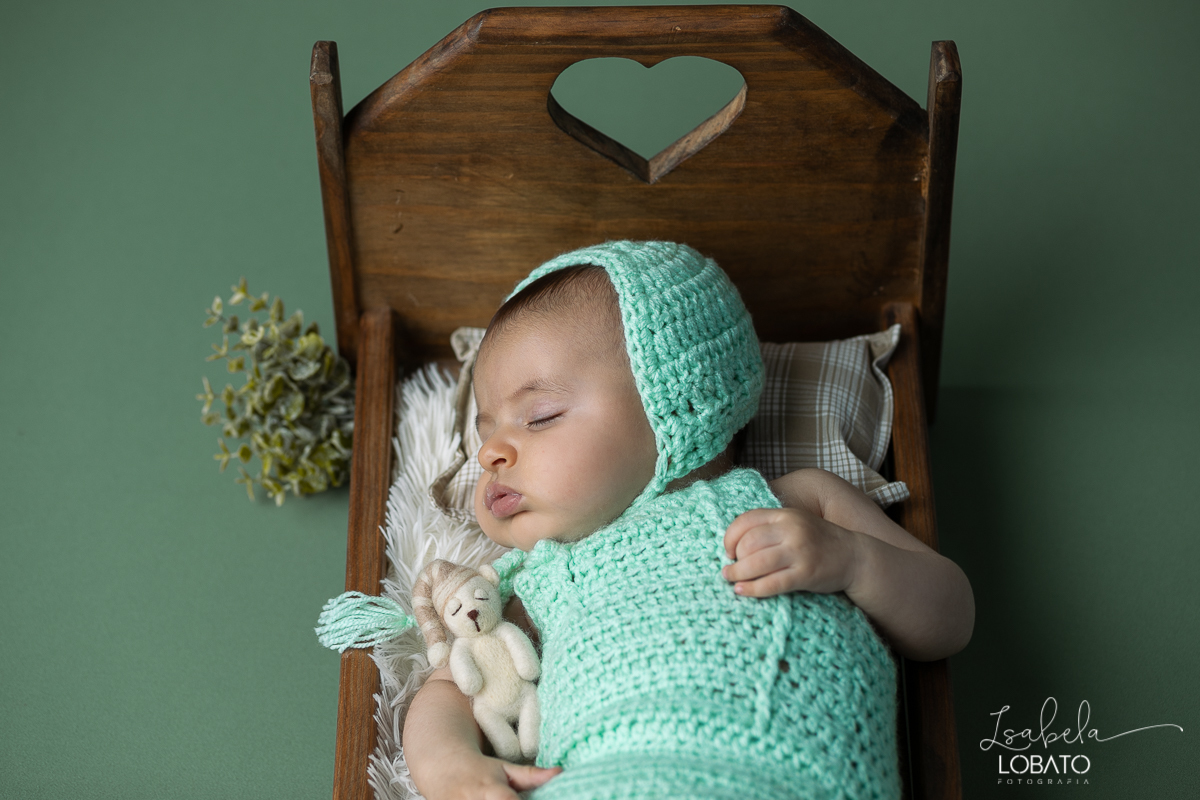 fases-do-bebe-bebe-de-3-meses-acompanhamento-fotografico-mensal-acompanhamento-fotografico-trimestral-acompanhamento-fotografico-criativo-prosdoben-lefotick-fotografa-infantil-em-barbacena-estudio-de-fotos-isabela-lobato-newborn