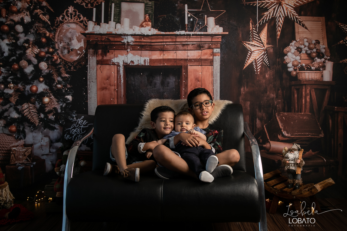 sessao-fotografica-de-natal-mini-sessao-de-natal-fotografia-de-natal-2021-foto-de-natal-cenario-fotografico-de-natal-fundo-fotografico-de-natal-wentz-fundos-fotograficos-britsh-short-hair-gato-britanico-pelo-curto-isabela-lobato-fotografia-estudio-bq