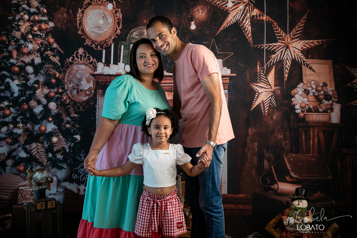 sessao-fotografica-de-natal-mini-sessao-de-natal-fotografia-de-natal-2021-foto-de-natal-cenario-fotografico-de-natal-fundo-fotografico-de-natal-wentz-fundos-fotograficos-britsh-short-hair-gato-britanico-pelo-curto-isabela-lobato-fotografia-estudio-bq