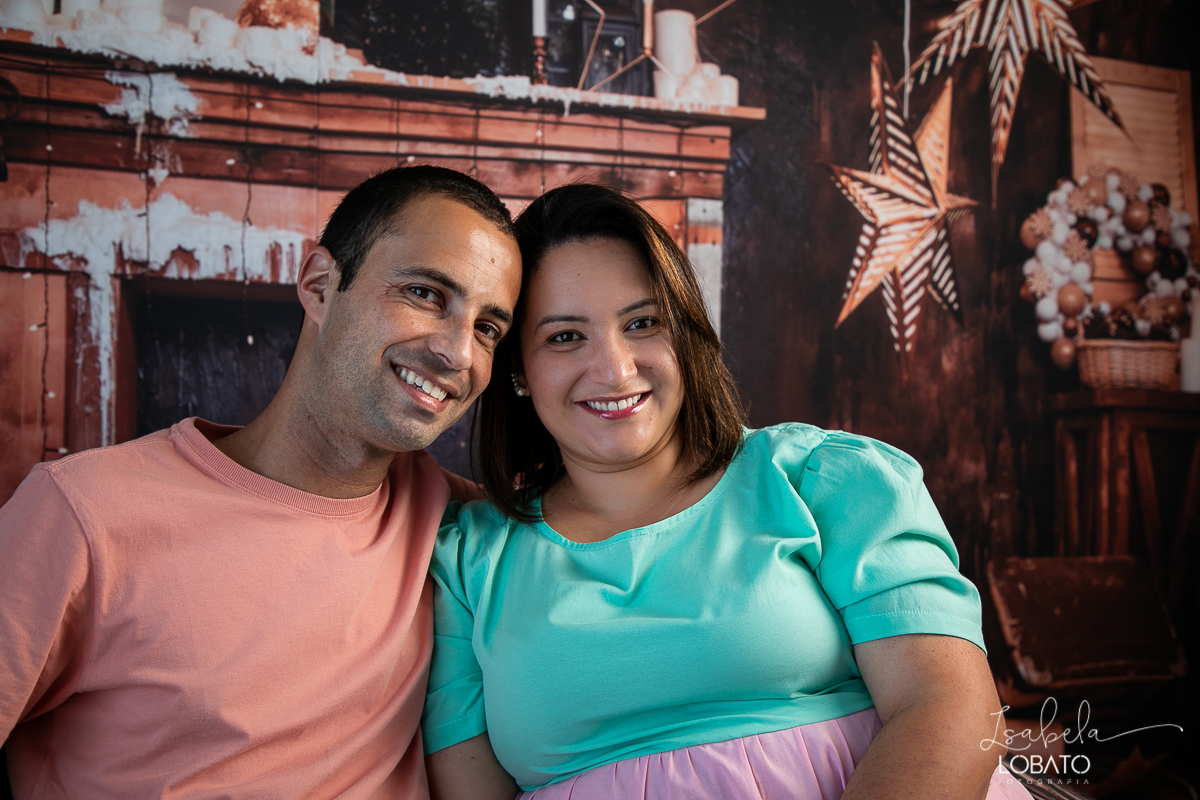 sessao-fotografica-de-natal-mini-sessao-de-natal-fotografia-de-natal-2021-foto-de-natal-cenario-fotografico-de-natal-fundo-fotografico-de-natal-wentz-fundos-fotograficos-britsh-short-hair-gato-britanico-pelo-curto-isabela-lobato-fotografia-estudio-bq