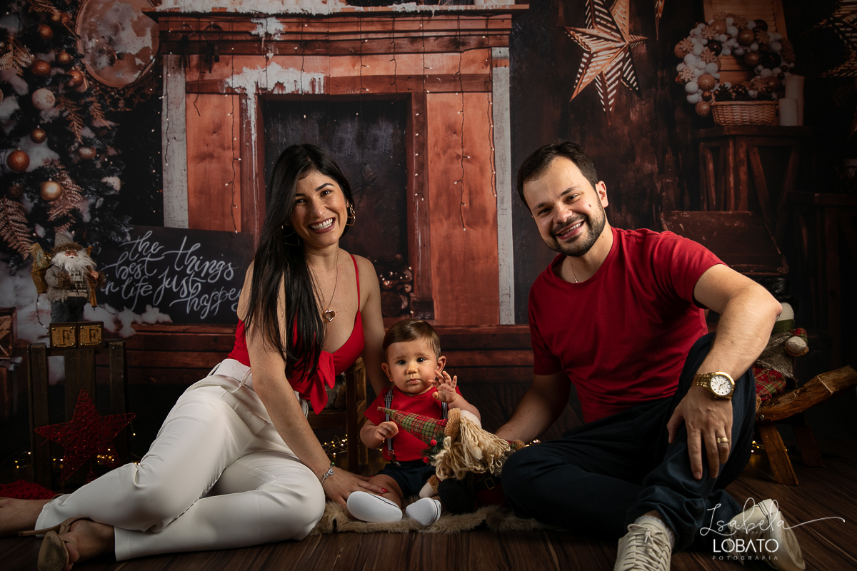 sessao-fotografica-de-natal-mini-sessao-de-natal-fotografia-de-natal-2021-foto-de-natal-cenario-fotografico-de-natal-fundo-fotografico-de-natal-wentz-fundos-fotograficos-britsh-short-hair-gato-britanico-pelo-curto-isabela-lobato-fotografia-estudio-bq