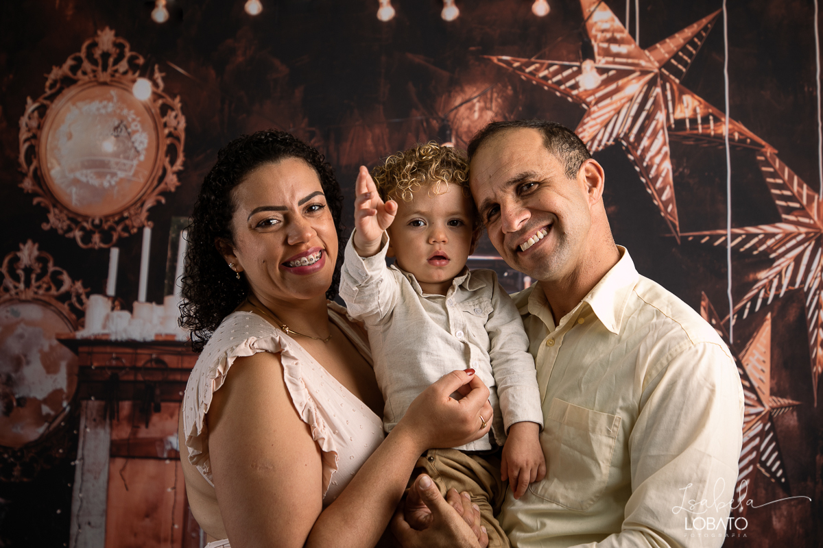 sessao-fotografica-de-natal-mini-sessao-de-natal-fotografia-de-natal-2021-foto-de-natal-cenario-fotografico-de-natal-fundo-fotografico-de-natal-wentz-fundos-fotograficos-isabela-lobato-fotografia-estudio-bq-retratos-de-natal-ensaio-fotografico-de-natal
