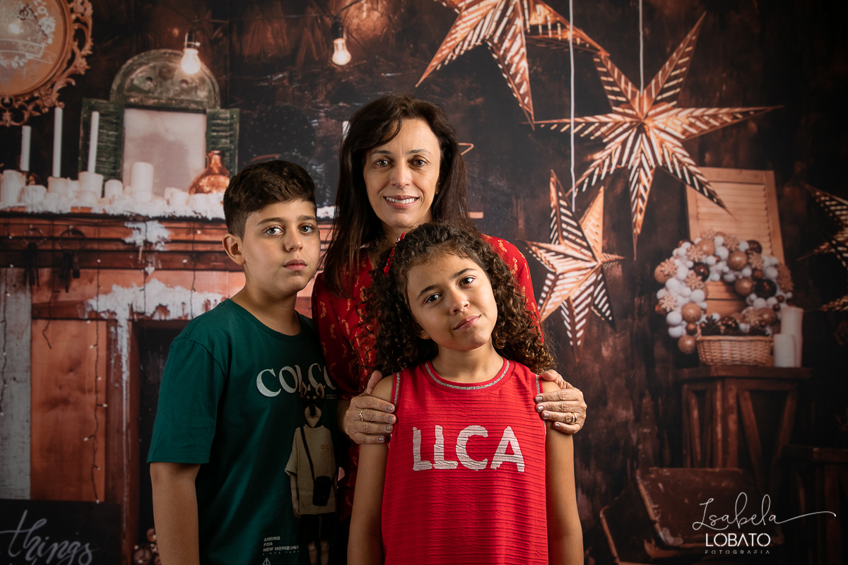 sessao-fotografica-de-natal-mini-sessao-de-natal-fotografia-de-natal-2021-foto-de-natal-cenario-fotografico-de-natal-fundo-fotografico-de-natal-wentz-fundos-fotograficos-isabela-lobato-fotografia-estudio-bq-retratos-de-natal-ensaio-fotografico-de-natal