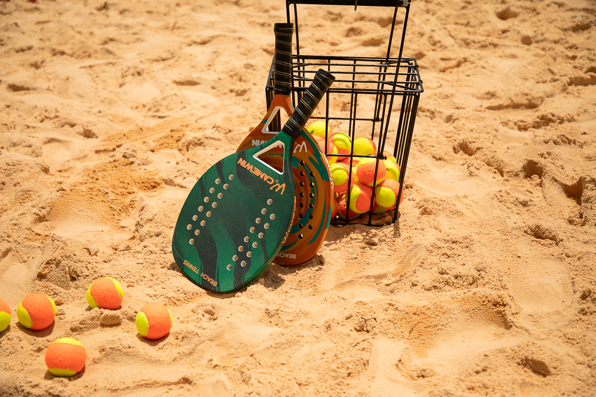 beach-tennis-vôlei-de-praia-️futevôlei-quadra-de-esportes-na-areia-la-playa-barbacena-pe-na-areia-esporte-e-recreaçao-avenida-sanitaria-barbacena-mg-rquete-bola-de-tenis-volei-de-areia-fotografia-publicitaria-em-barbacena-isabela-lobato-fotografia