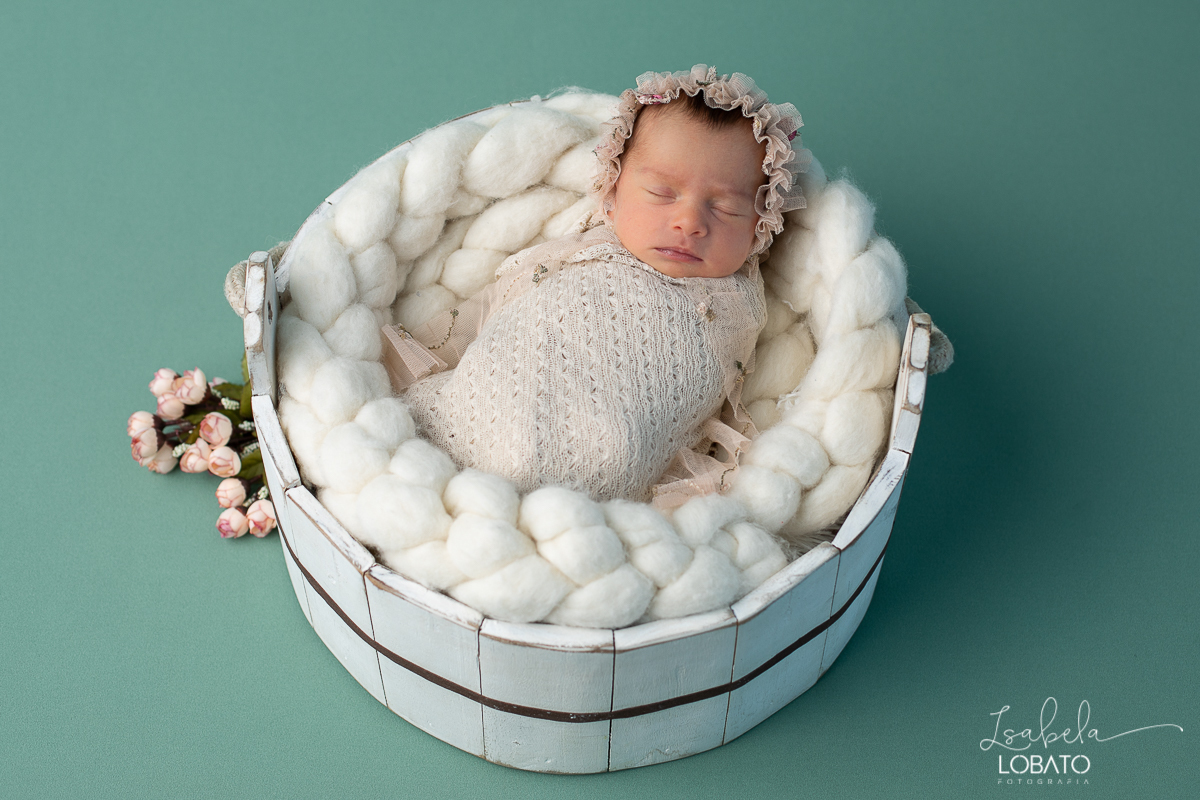 ensaio-fotografico-de-recem-nascido-fotografia-de-bebes-ensaio-newborn-bebe-recem-nascido-fotos-fotografa-de-bebes-newborn-de-gemeas-melhor-fotografa-de-barbacena-estudio-fotografico-infantil-isabela-lobato-fotografia-barbacena-minas-mg