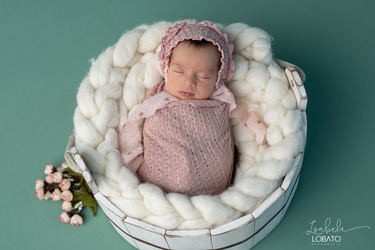 ensaio-fotografico-de-recem-nascido-fotografia-de-bebes-ensaio-newborn-bebe-recem-nascido-fotos-fotografa-de-bebes-newborn-de-gemeas-melhor-fotografa-de-barbacena-estudio-fotografico-infantil-isabela-lobato-fotografia-barbacena-minas-mg