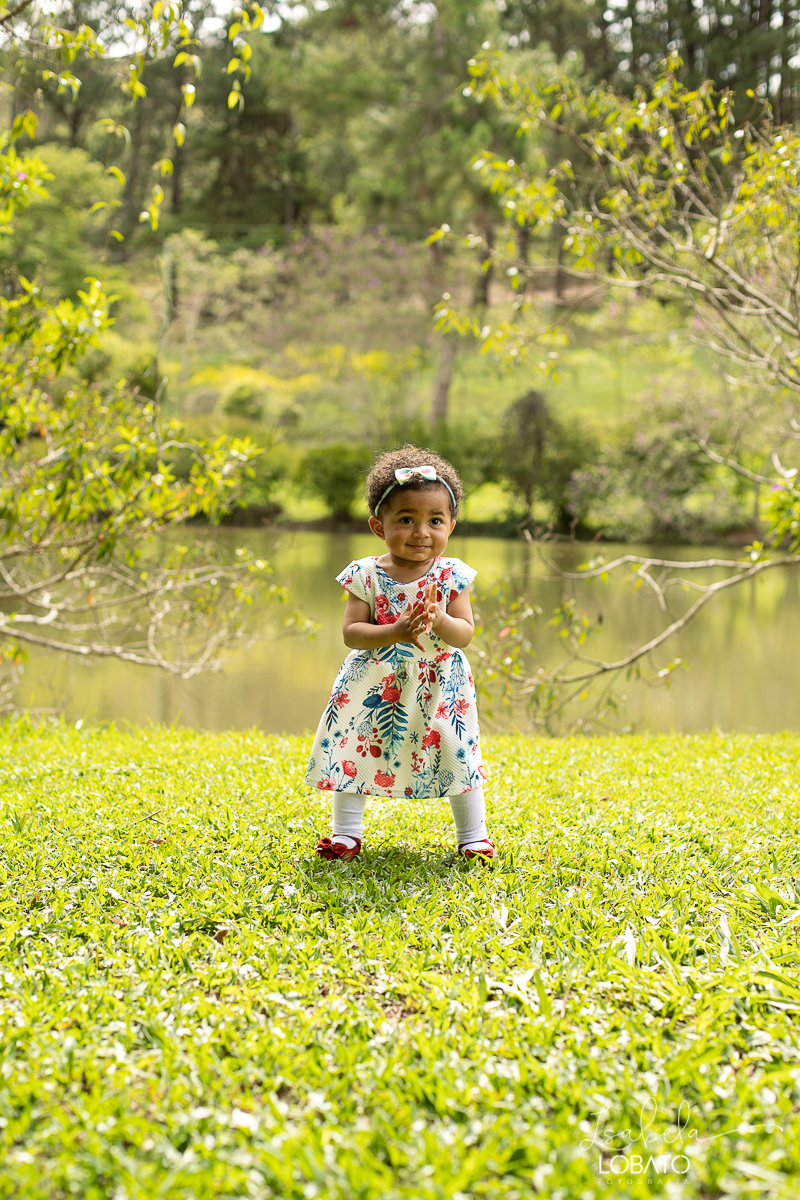 park-hotel-mantiqueira-barbacena-ensaio-fotografico-em-barbacena-fotos-de-familia-fotografa-de-crianca-em-barbacena-estudio-fotografico-em-barbacena-isabela-lobato-fotografia-galinha-pintadinha
