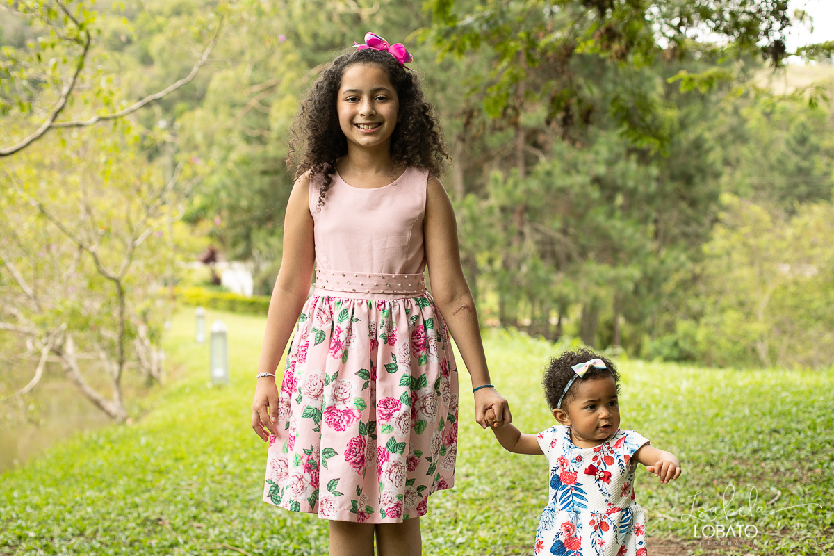 park-hotel-mantiqueira-barbacena-ensaio-fotografico-em-barbacena-fotos-de-familia-fotografa-de-crianca-em-barbacena-estudio-fotografico-em-barbacena-isabela-lobato-fotografia-galinha-pintadinha