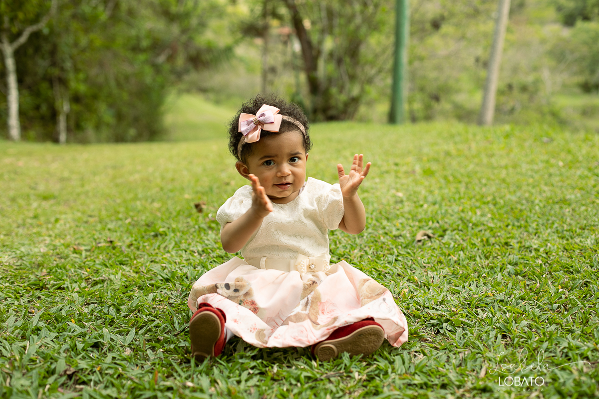 park-hotel-mantiqueira-barbacena-ensaio-fotografico-em-barbacena-fotos-de-familia-fotografa-de-crianca-em-barbacena-estudio-fotografico-em-barbacena-isabela-lobato-fotografia-galinha-pintadinha