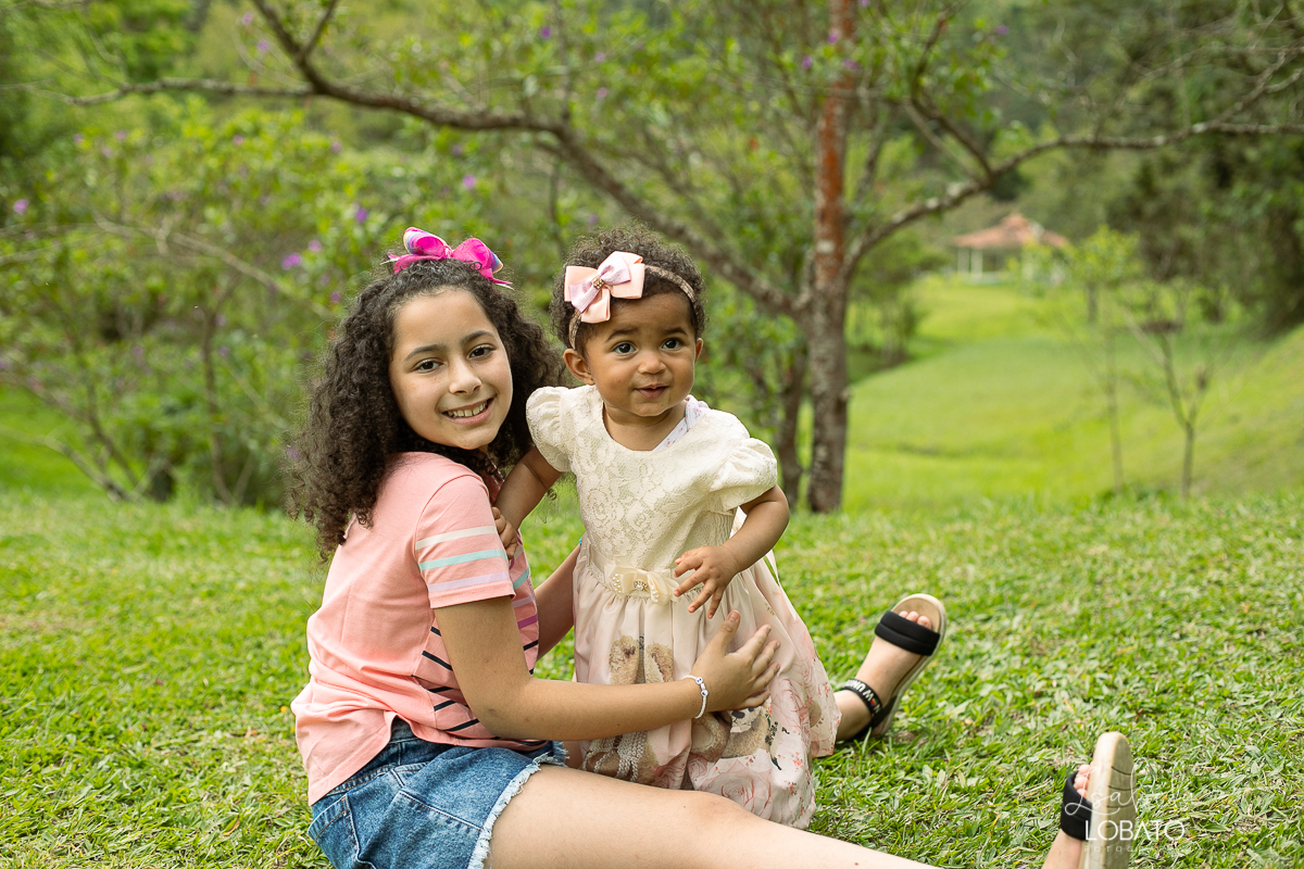 park-hotel-mantiqueira-barbacena-ensaio-fotografico-em-barbacena-fotos-de-familia-fotografa-de-crianca-em-barbacena-estudio-fotografico-em-barbacena-isabela-lobato-fotografia-galinha-pintadinha-melhor-fotografa-de-barbacena-e-regiao-isabela-lobato-fotos