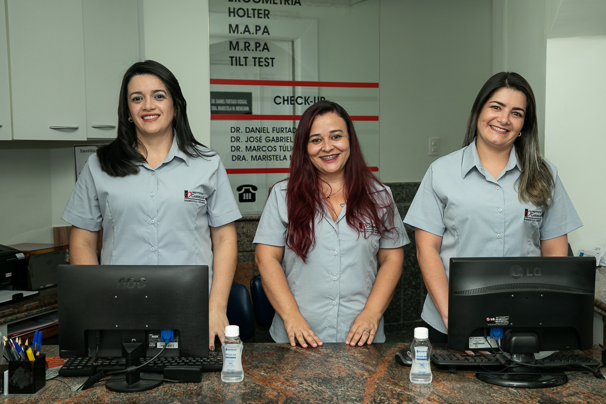 instituto-cardio-bq-instituto-cardiologico-em-barbacena-medico-cardiologista-barbacena-medico-do-coraçao-exame-cardiologico-instituto-do-coraçao-foto-biografia-retrato-corporativo-fotografia-publicitaria-fotografia-corporativa-isabela-lobato-fotografia