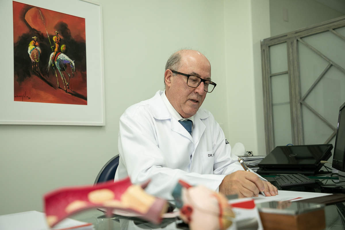 instituto-cardio-bq-instituto-cardiologico-em-barbacena-medico-cardiologista-barbacena-medico-do-coraçao-exame-cardiologico-instituto-do-coraçao-foto-biografia-retrato-corporativo-fotografia-publicitaria-fotografia-corporativa-isabela-lobato-fotografia