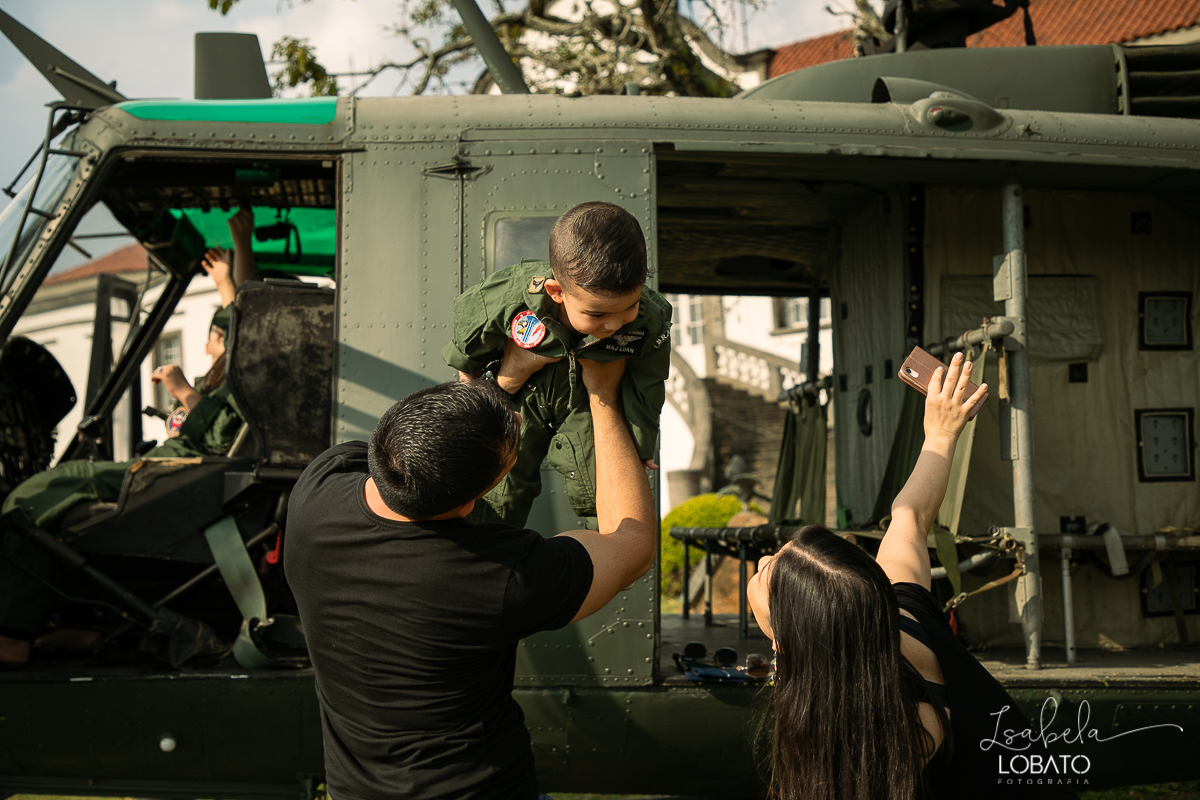 ensaio-familia-militar-fab-mil-epcar-barbacena-mg-escola-preparatoria-de-cadetes-do-ar-cadete-farda-aeronautica-macacao-de-voo-filhos-de-militar-da-fab-brigadeiro-comandante-da-forca-area-forcas-armadas-brasil-curso-para-piloto-fotografa-isabela-lobato-bq