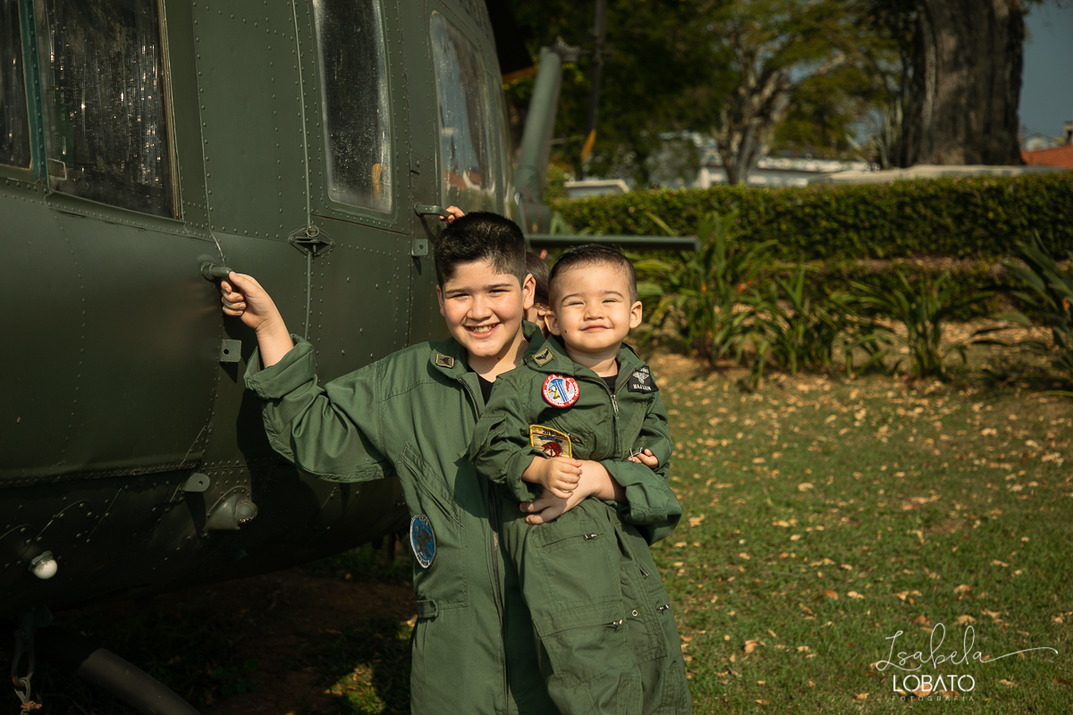 ensaio-familia-militar-fab-mil-epcar-barbacena-mg-escola-preparatoria-de-cadetes-do-ar-cadete-farda-aeronautica-macacao-de-voo-filhos-de-militar-da-fab-brigadeiro-comandante-da-forca-area-forcas-armadas-brasil-curso-para-piloto-fotografa-isabela-lobato-bq